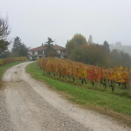 לינה וארוחת בוקר Cascina Torello *